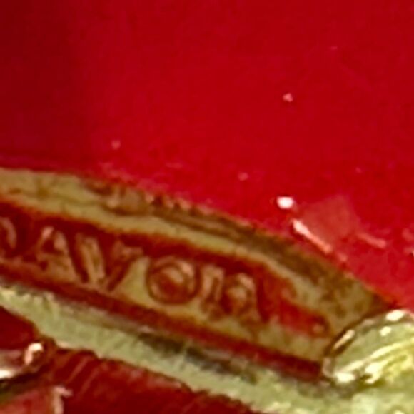Vintage Avon Red & Gold Square Clip on Earrings - Picture 3 of 4
